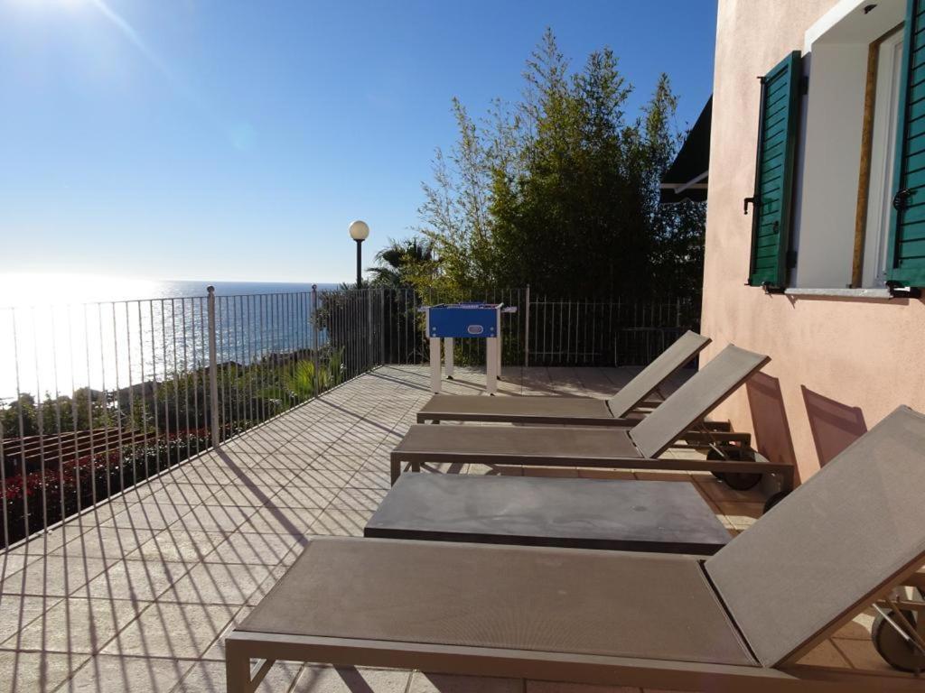 Villetta Sole Mare Santo Stefano al Mare Kültér fotó