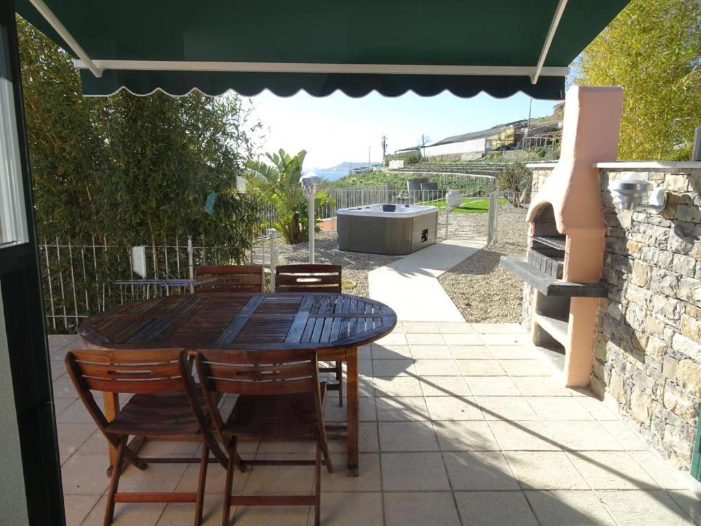 Villetta Sole Mare Santo Stefano al Mare Kültér fotó