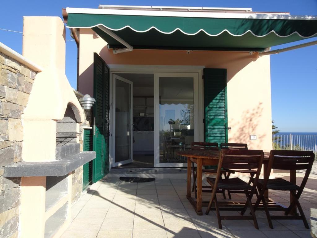 Villetta Sole Mare Santo Stefano al Mare Kültér fotó